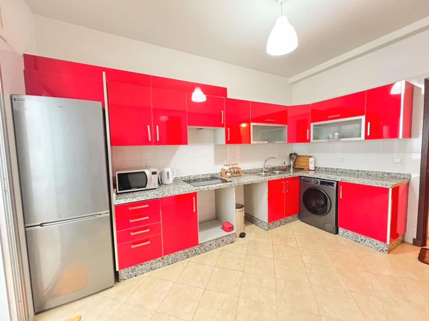 Cosy & Convenient 2-bed In Playa *